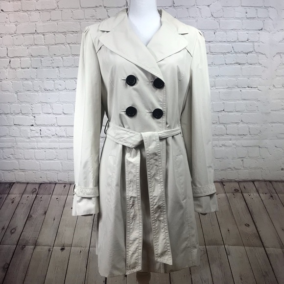 Ann Taylor Jackets & Blazers - 🔸HOST PICK🔸 Ann Taylor Women’s trench coat